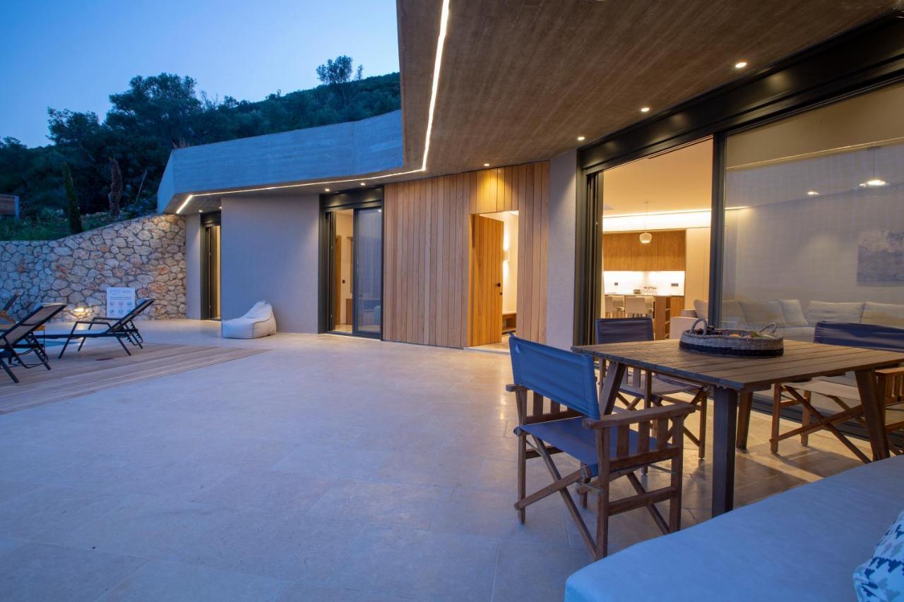 Blooms Of Sivota Bay - Luxury Villas With Private Heated Pool ภายนอก รูปภาพ