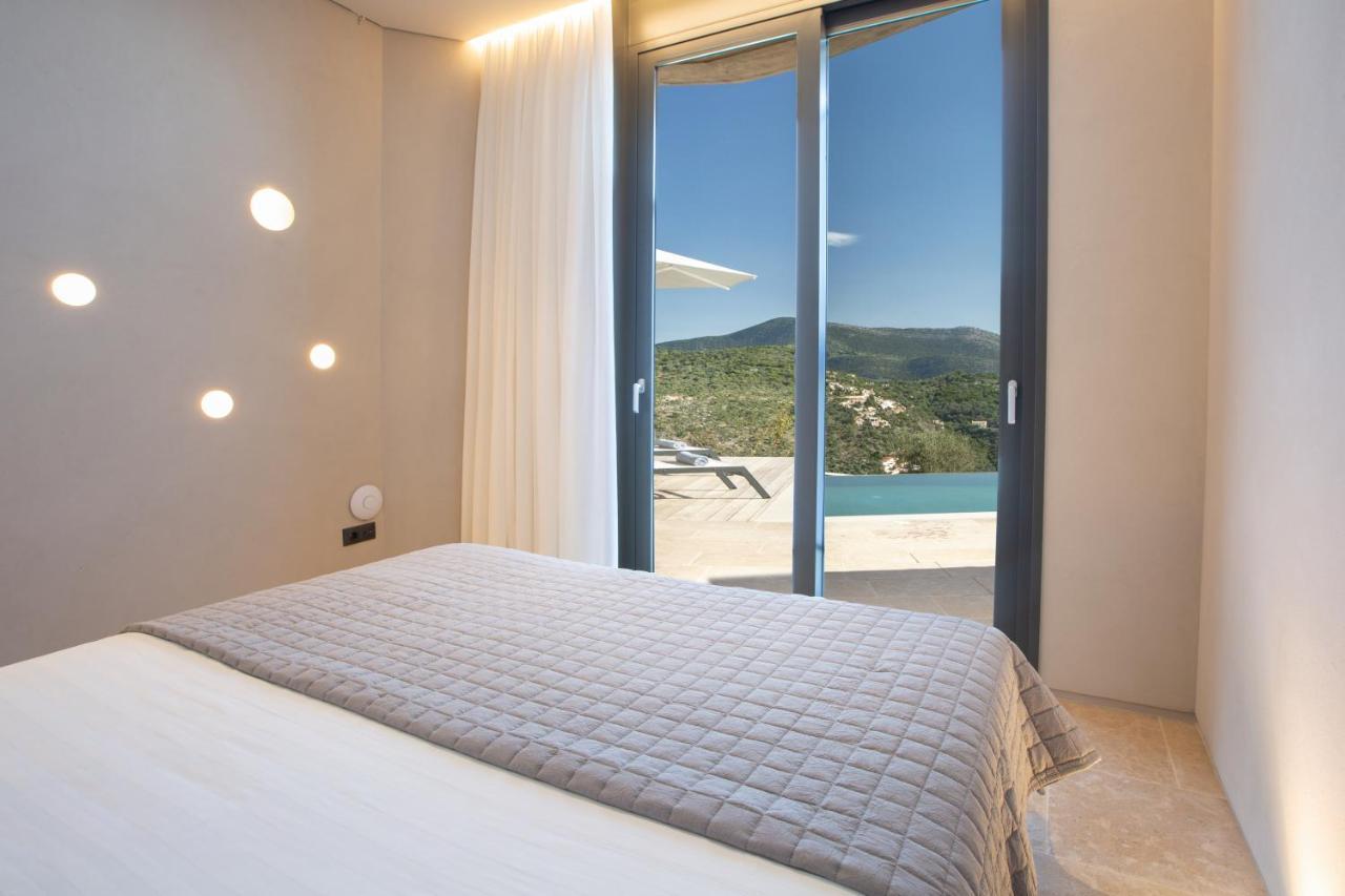 Blooms Of Sivota Bay - Luxury Villas With Private Heated Pool ภายนอก รูปภาพ