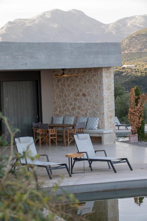 Blooms Of Sivota Bay - Luxury Villas With Private Heated Pool ภายนอก รูปภาพ