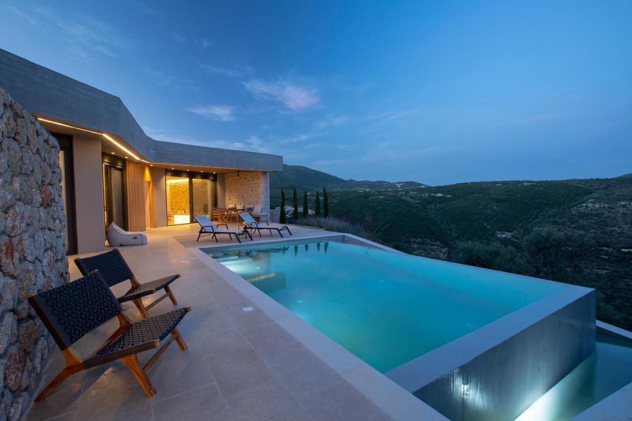 Blooms Of Sivota Bay - Luxury Villas With Private Heated Pool ภายนอก รูปภาพ